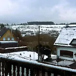 With Garden In Sankt Vith Сasa de vacaciones St. Vith